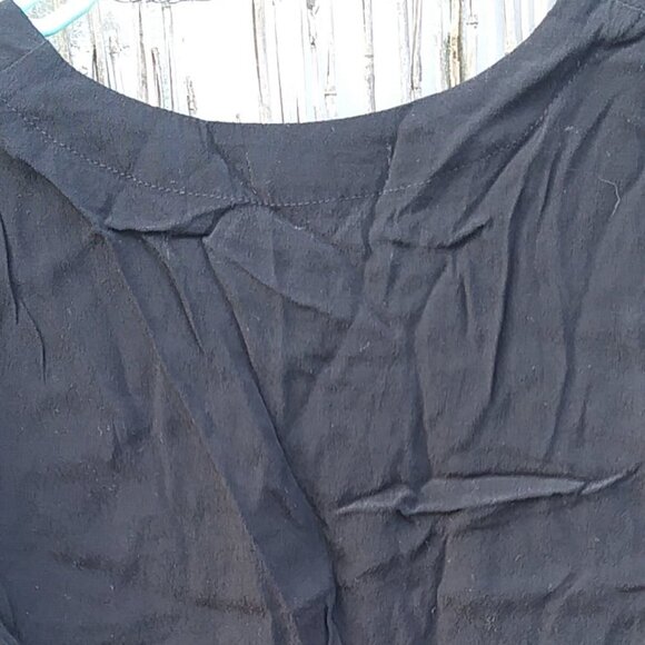 Brandy Melville Black V-Neck Crop Top - Women's - S - Picture 11 of 13